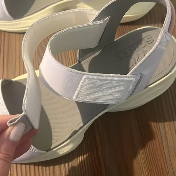 Sorel New Blitz Explorer Sandals 11 - Picture 8 of 10